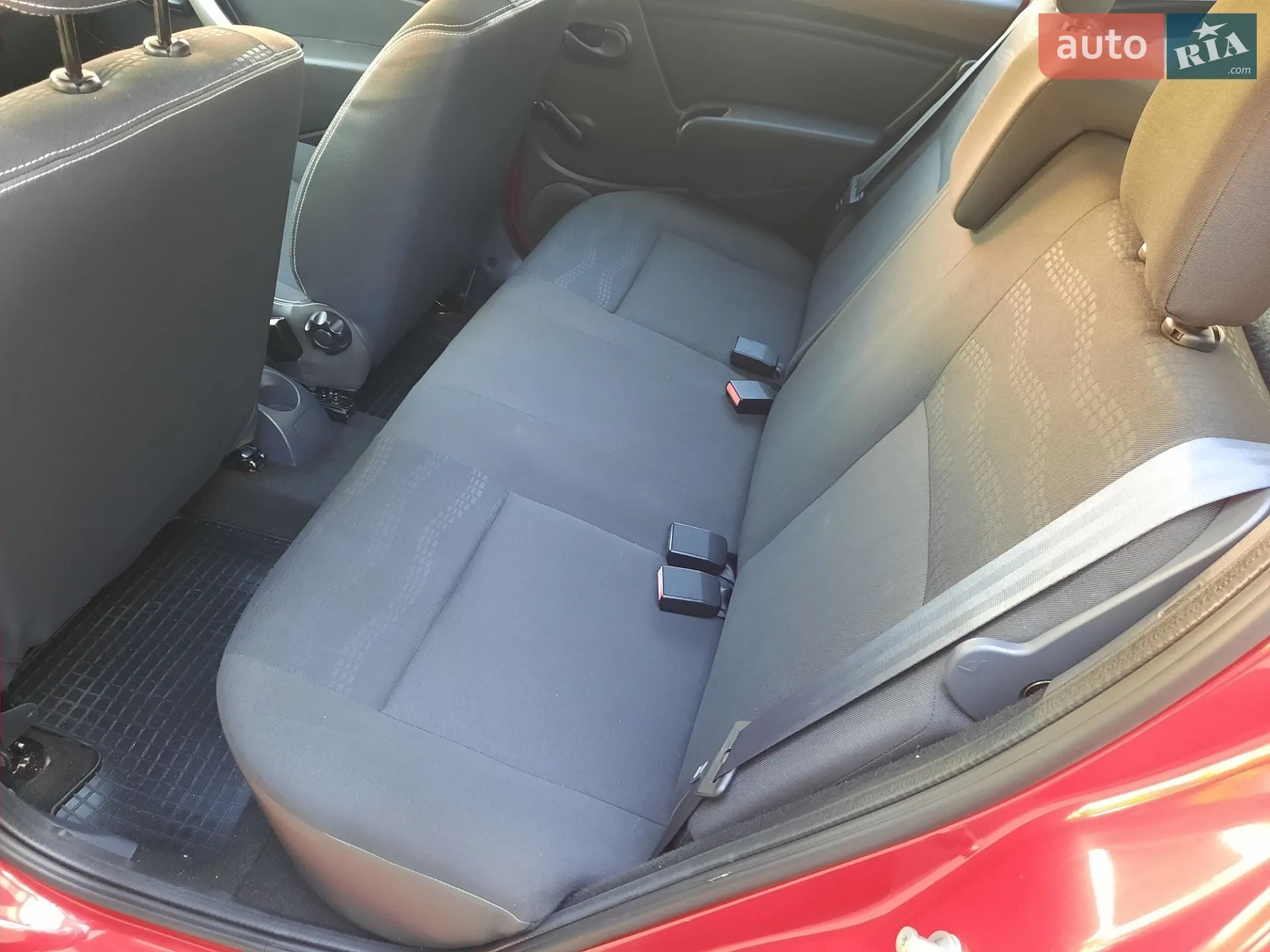 2010 Dacia Sandero - мініатюра 38