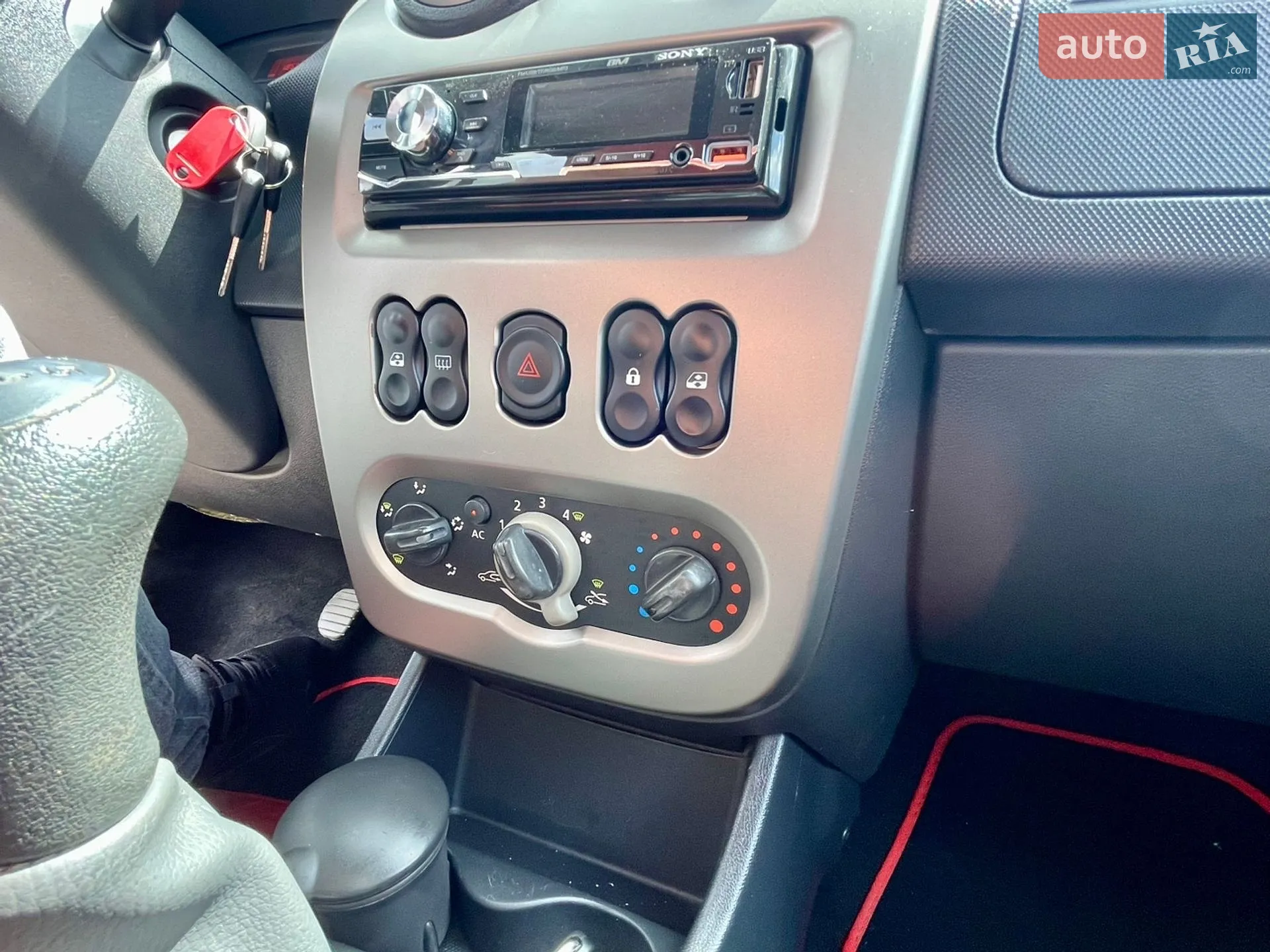 2010 Dacia Sandero - мініатюра 43
