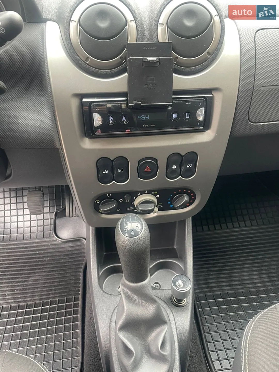 2011 Dacia Sandero - мініатюра 32