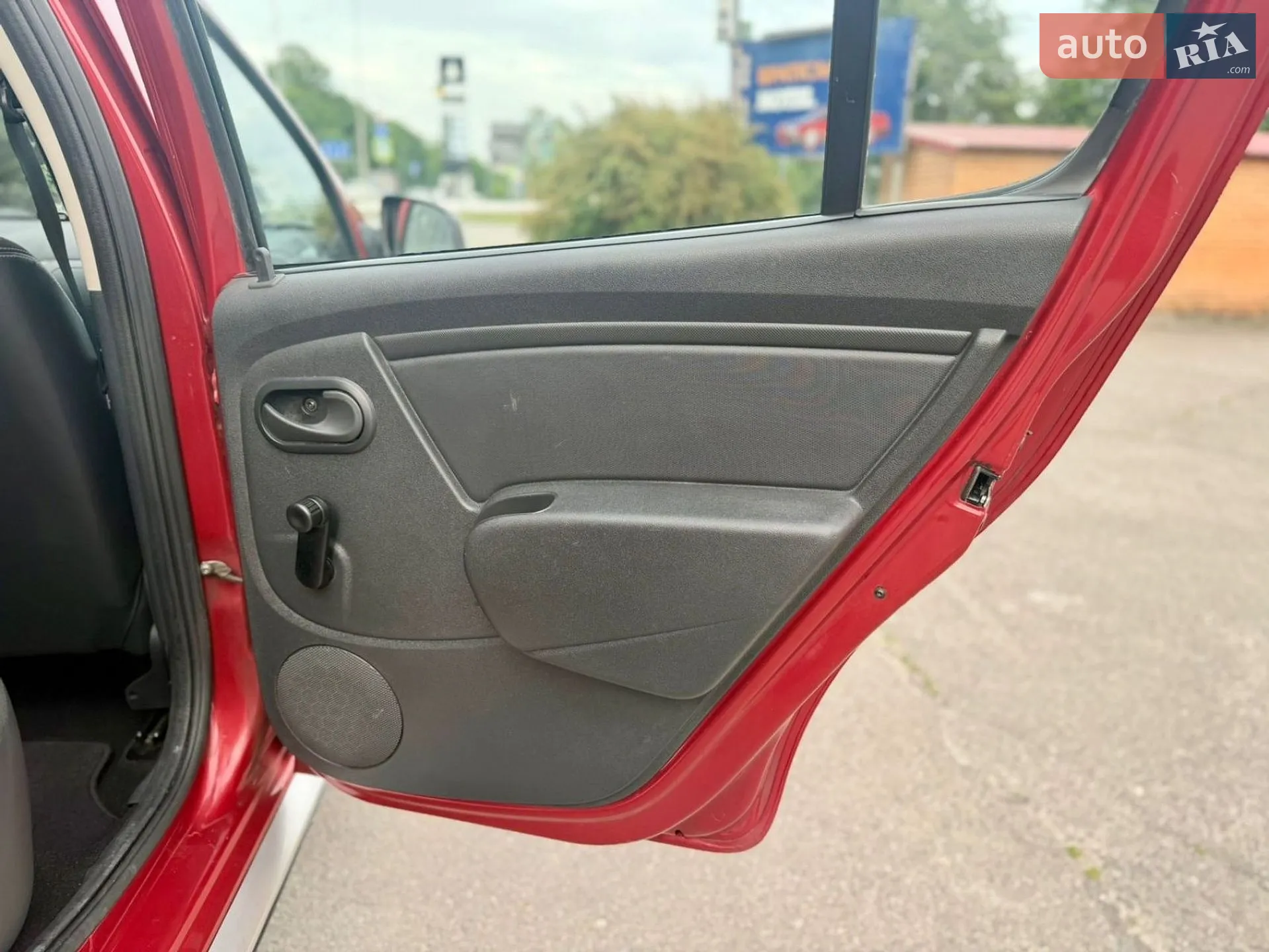 2011 Dacia Sandero - мініатюра 27