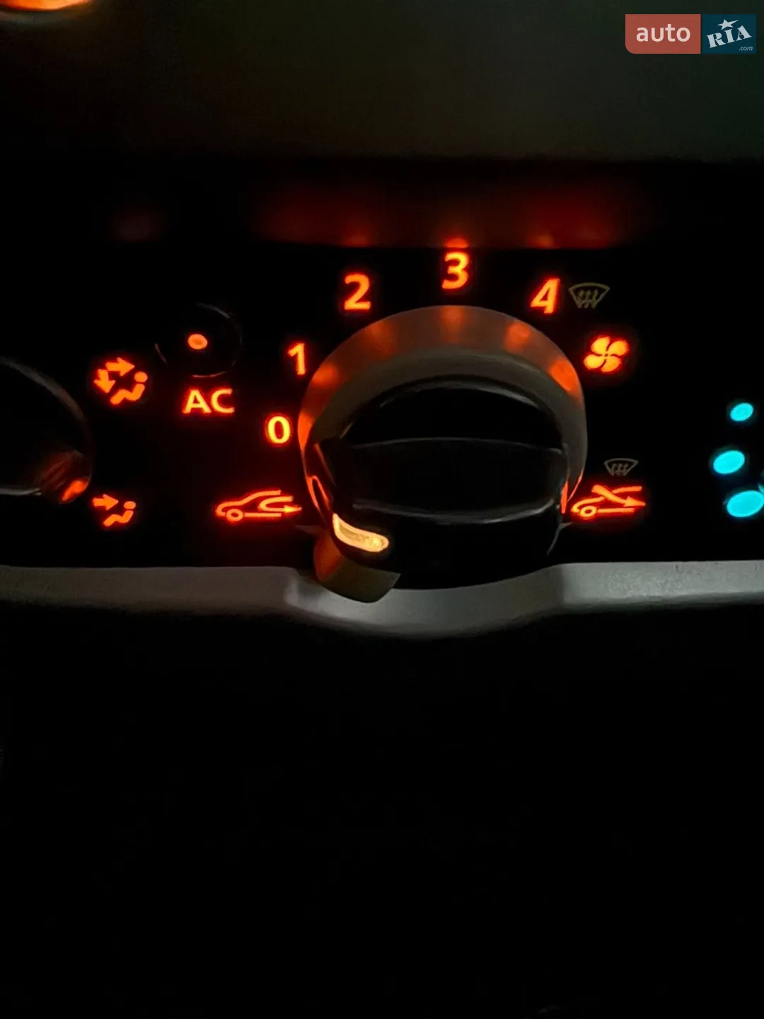 2010 Dacia Sandero - мініатюра 41