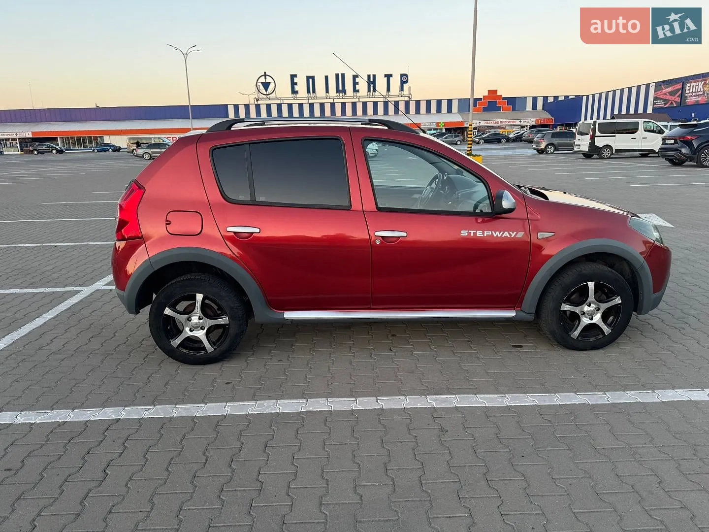 2010 Dacia Sandero - мініатюра 12