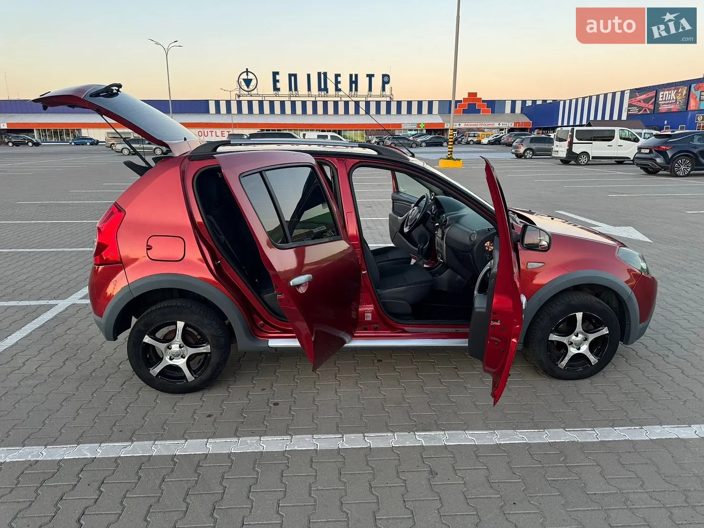 2010 Dacia Sandero - мініатюра 28