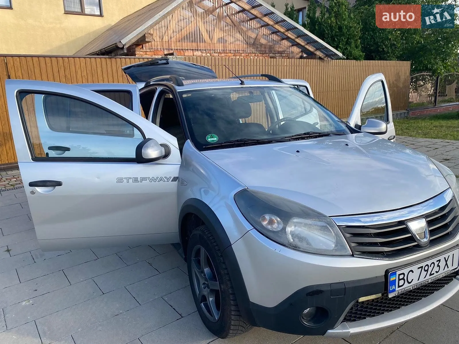 2010 Dacia Sandero - мініатюра 11