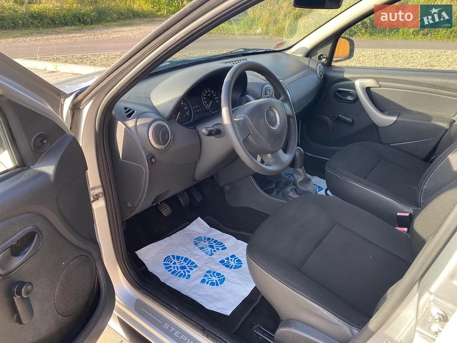 2010 Dacia Sandero - мініатюра 18