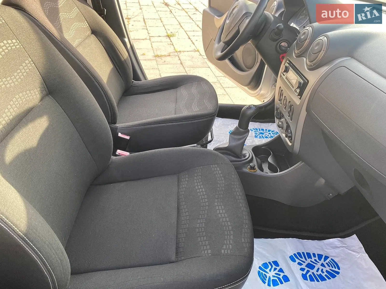 2010 Dacia Sandero - мініатюра 23