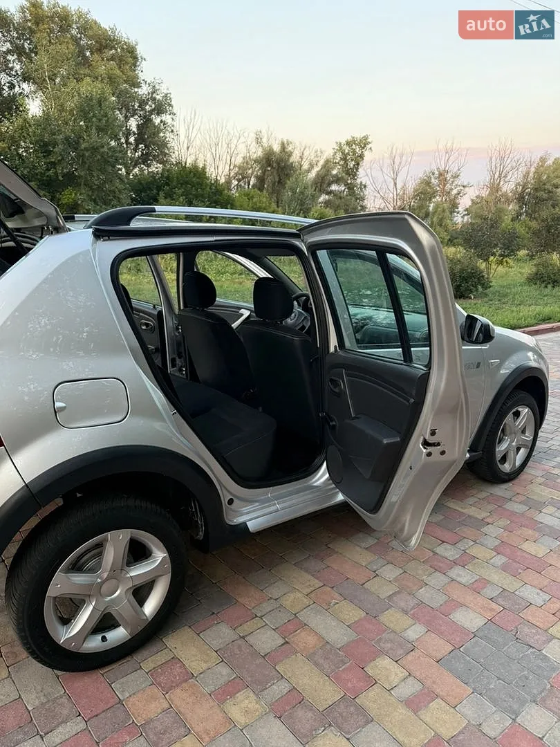 2012 Dacia Sandero - мініатюра 29