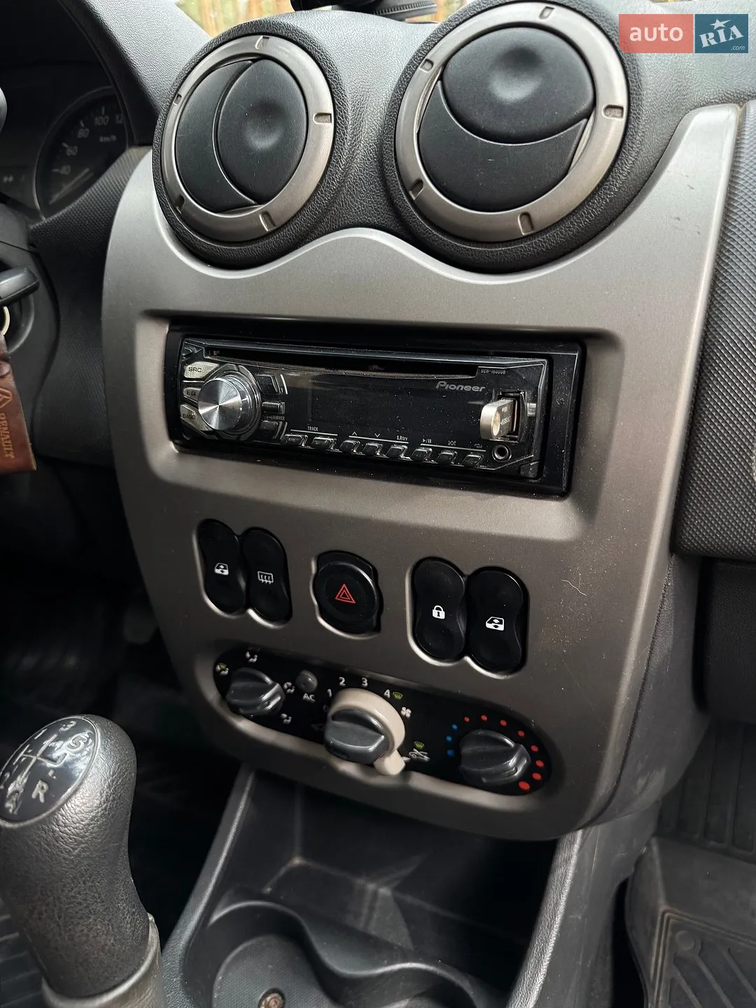 2010 Dacia Sandero - мініатюра 44