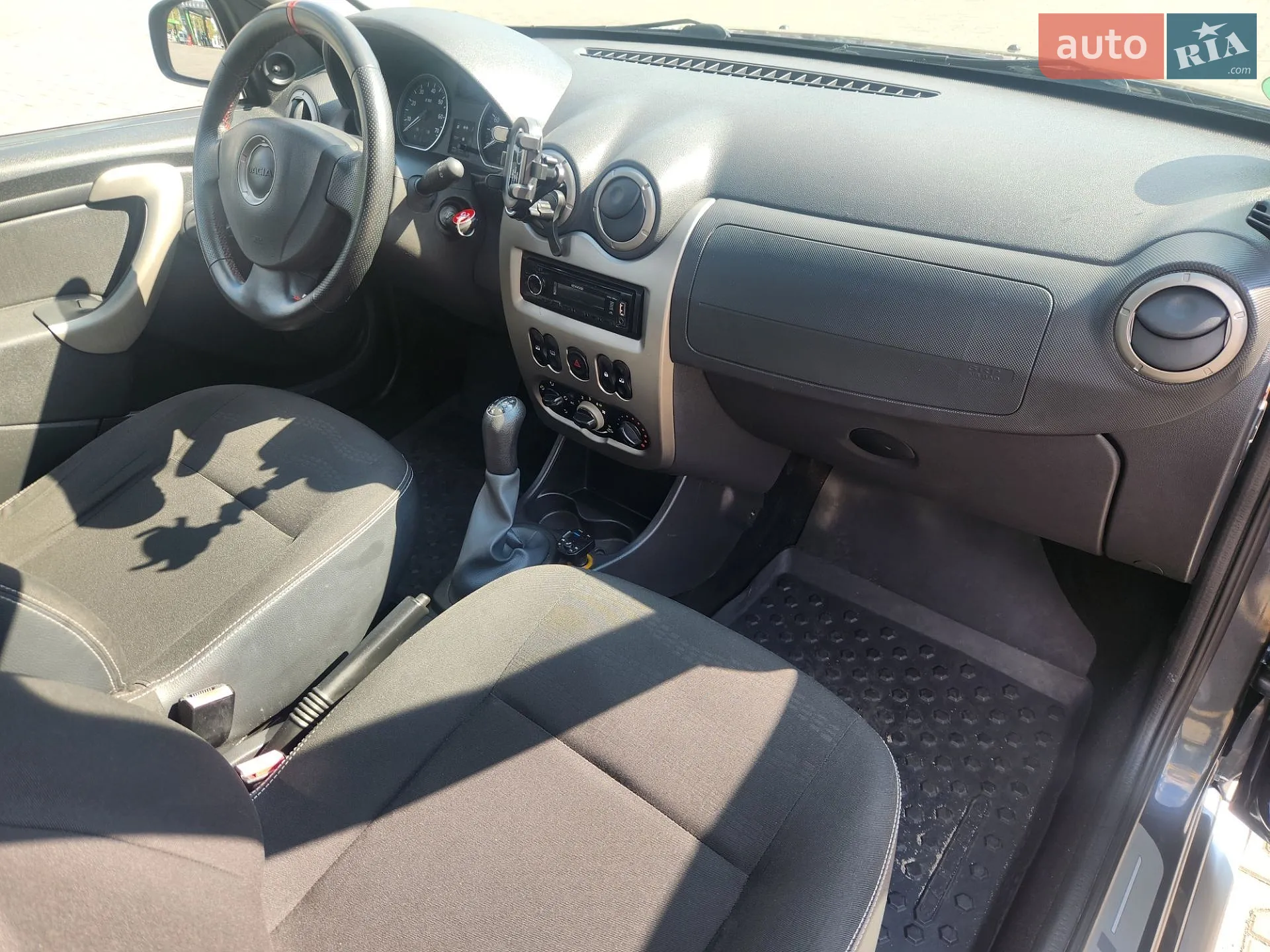 2010 Dacia Sandero - мініатюра 17