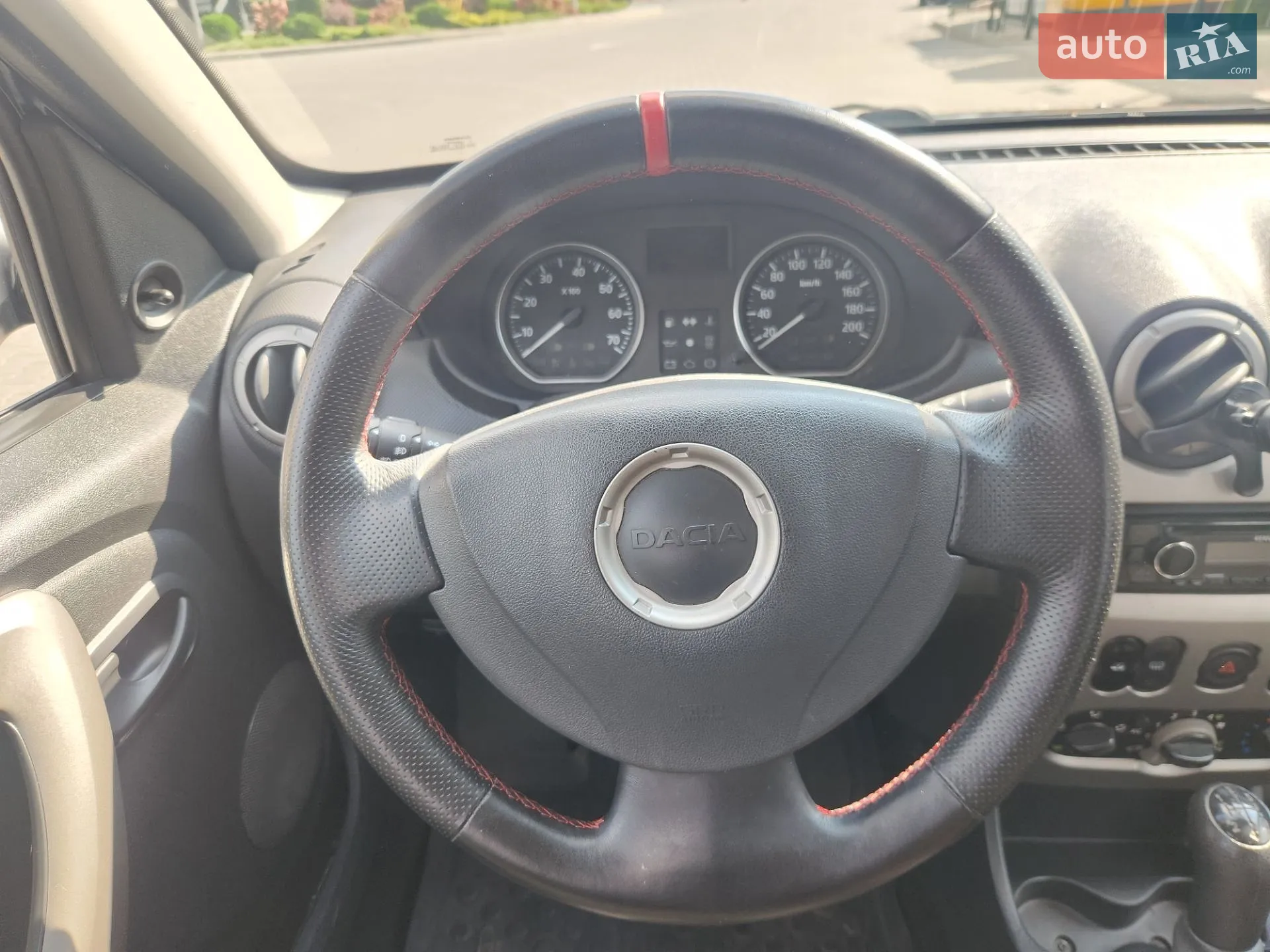 2010 Dacia Sandero - мініатюра 22