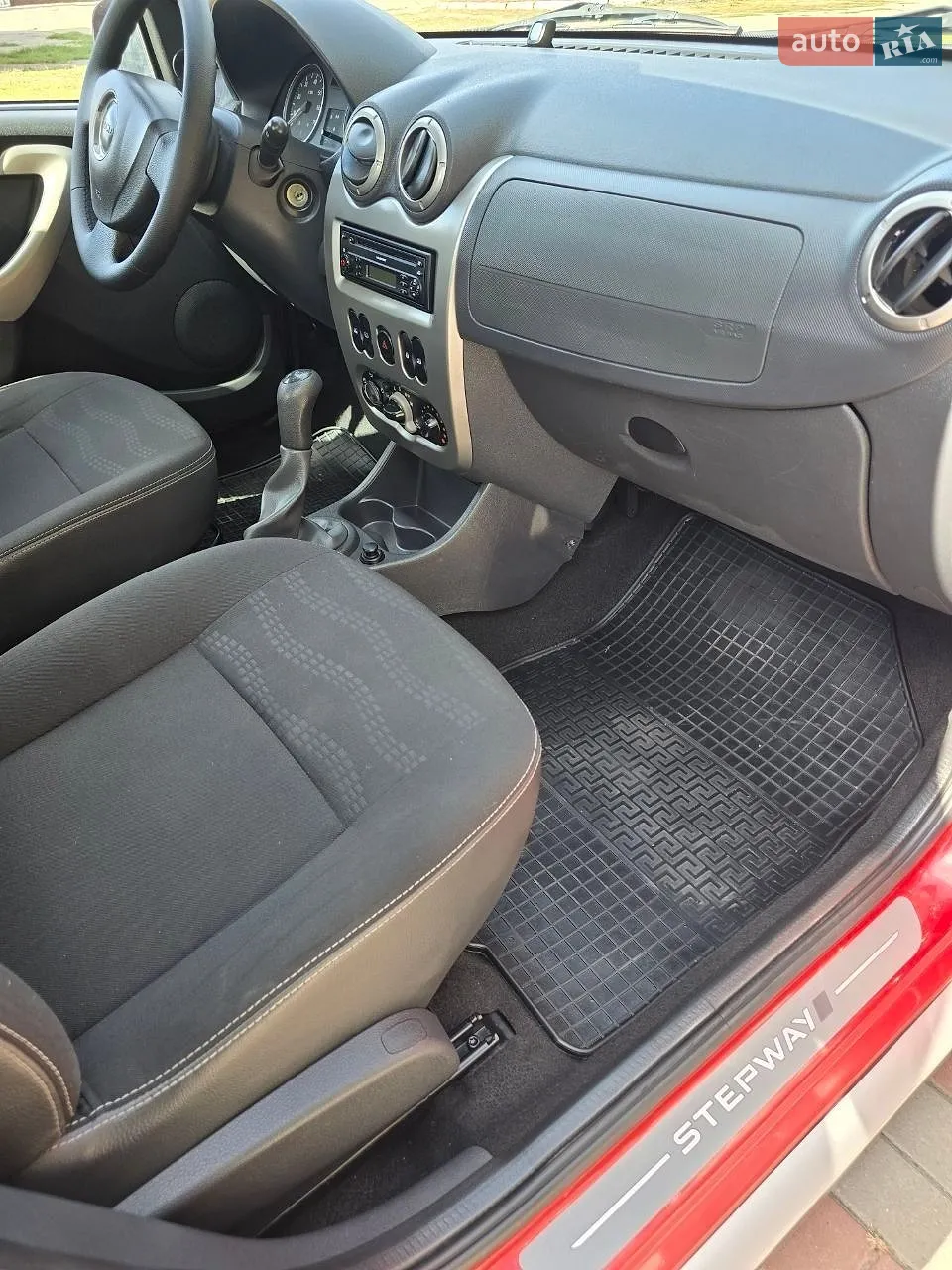 2011 Dacia Sandero - мініатюра 35