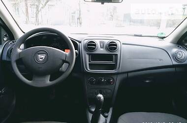 Хэтчбек Dacia Sandero 2016 в 