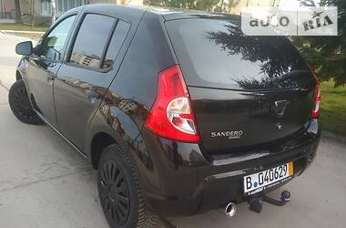 Хэтчбек Dacia Sandero 2009 в Самборе