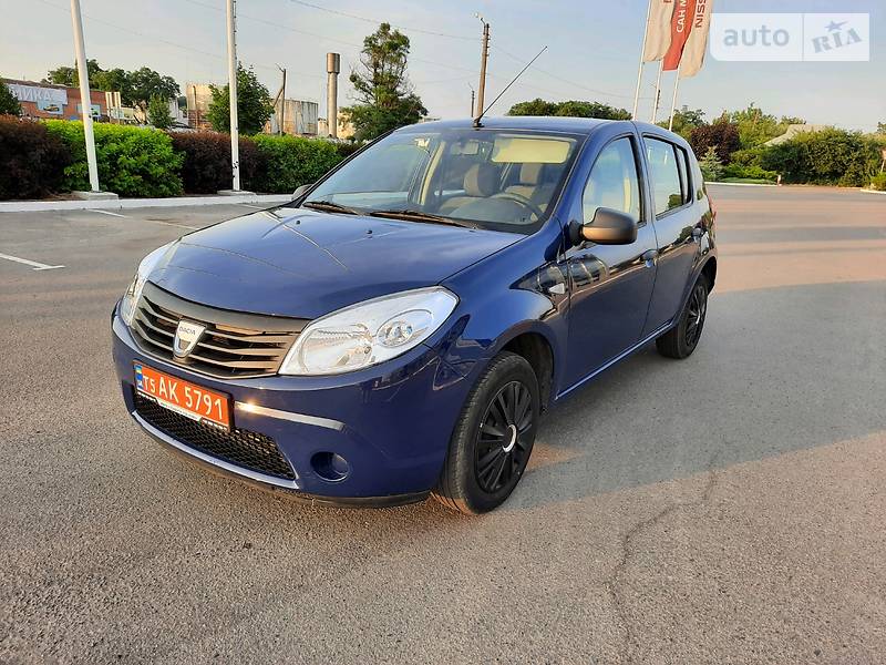 Хетчбек Dacia Sandero 2010 в Полтаві фото 64 Хетчбек Dacia Sandero 2010 в Полтаві