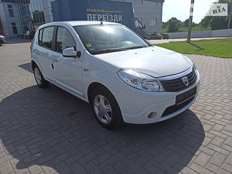 Хетчбек Dacia Sandero 2009 в Кременчуці