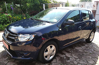 Хэтчбек Dacia Sandero 2014 в Чернигове