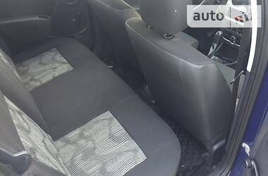 Хетчбек Dacia Sandero 2011 в 