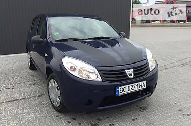 Хетчбек Dacia Sandero 2011 в Дрогобичі