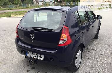 Хетчбек Dacia Sandero 2011 в Дрогобичі