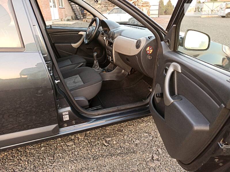 Хетчбек Dacia Sandero 2008 в Луцьку