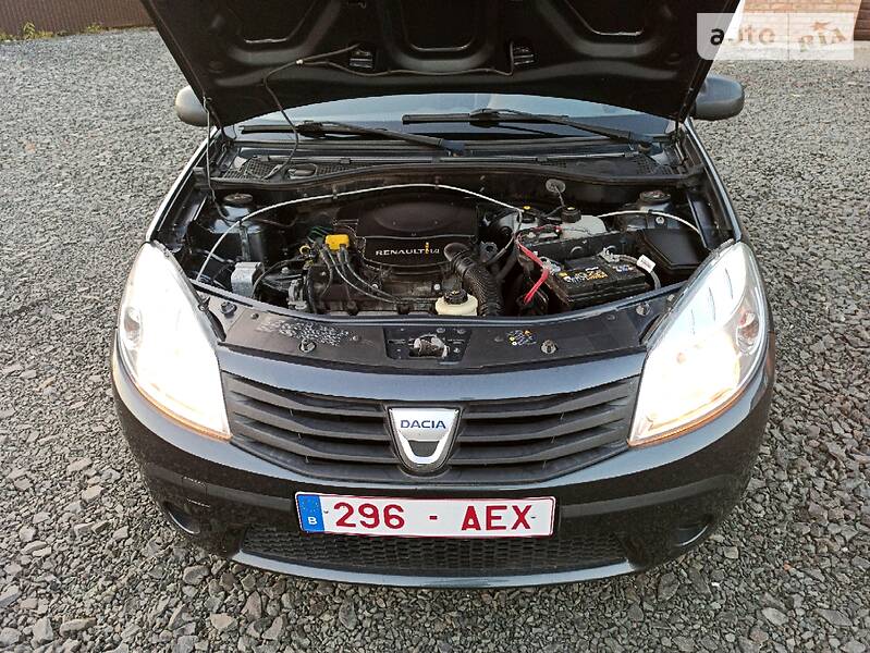 Хетчбек Dacia Sandero 2008 в Луцьку