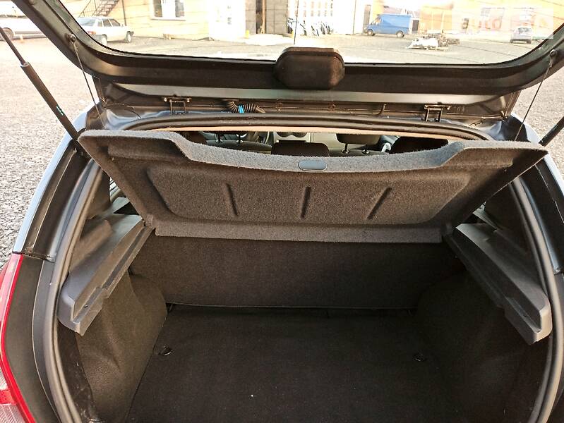 Хетчбек Dacia Sandero 2008 в Луцьку