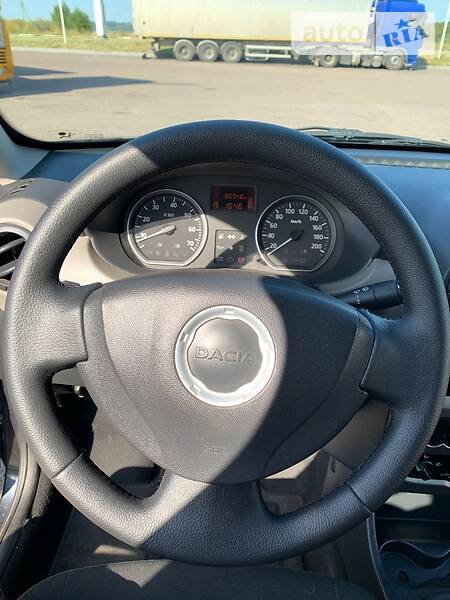 Хетчбек Dacia Sandero 2009 в Золочеві фото 6 Хетчбек Dacia Sandero 2009 в Золочеві