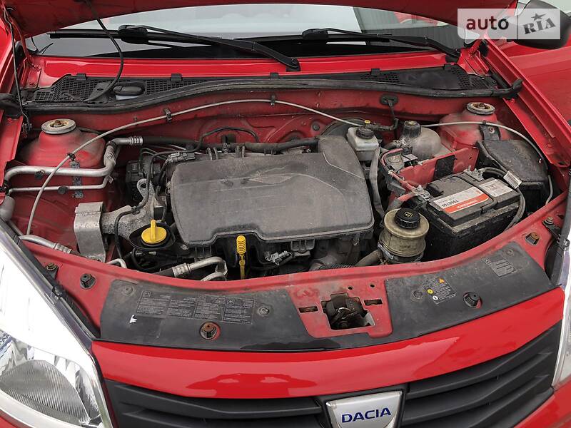 Хэтчбек Dacia Sandero 2009 в Дрогобыче