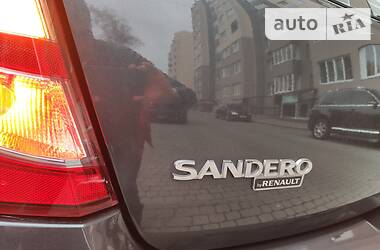 Хэтчбек Dacia Sandero 2009 в Львове