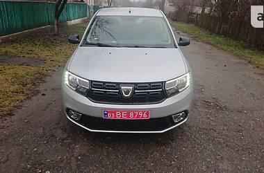 Хэтчбек Dacia Sandero 2017 в Черкассах