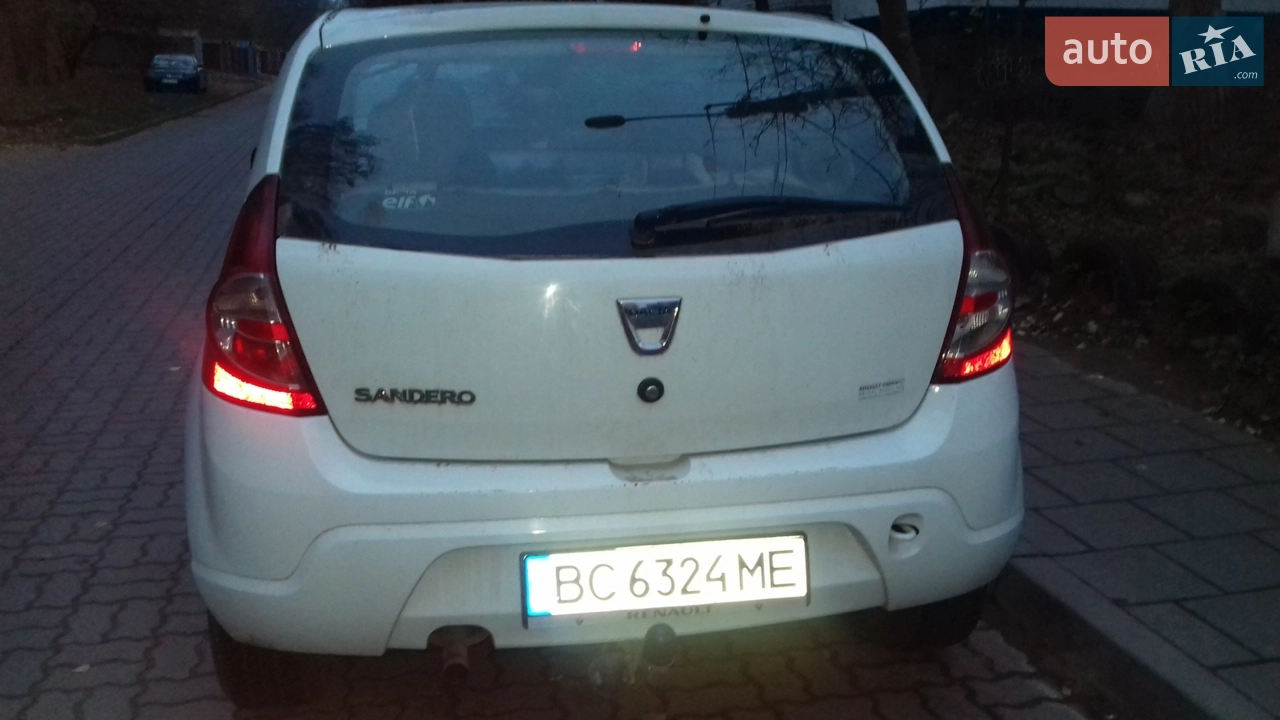 2011 Dacia Sandero - мініатюра 2
