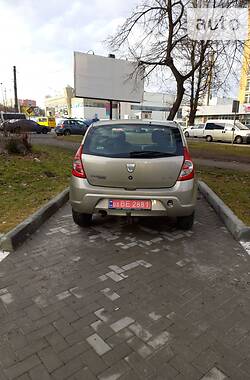 Хэтчбек Dacia Sandero 2009 в Львове