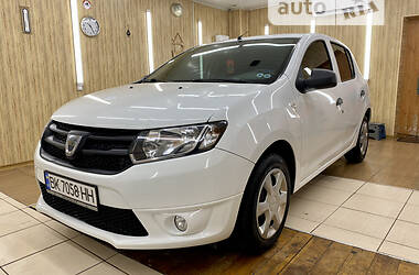 Хэтчбек Dacia Sandero 2013 в Нетешине