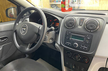 Хэтчбек Dacia Sandero 2013 в Нетешине