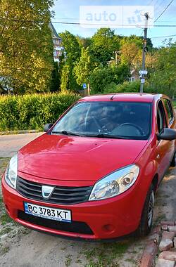 Хэтчбек Dacia Sandero 2011 в Львове