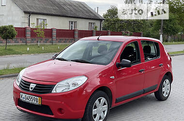 Універсал Dacia Sandero 2009 в 