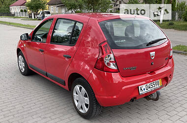 Універсал Dacia Sandero 2009 в 
