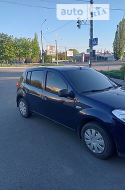 Хэтчбек Dacia Sandero 2011 в Сумах