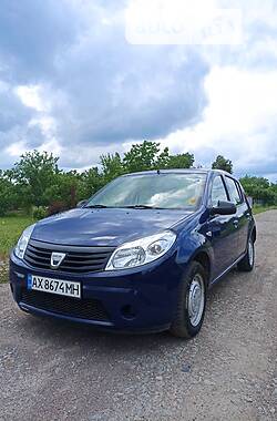 Хетчбек Dacia Sandero 2009 в Харкові