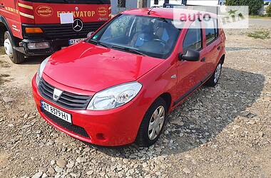 Хэтчбек Dacia Sandero 2009 в Калуше