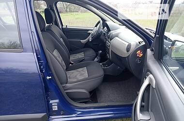 Хэтчбек Dacia Sandero 2009 в 