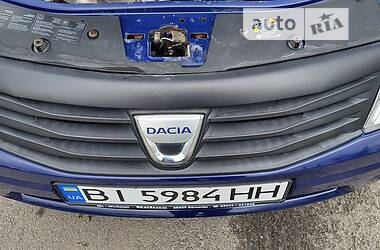 Хетчбек Dacia Sandero 2009 в Дніпрі