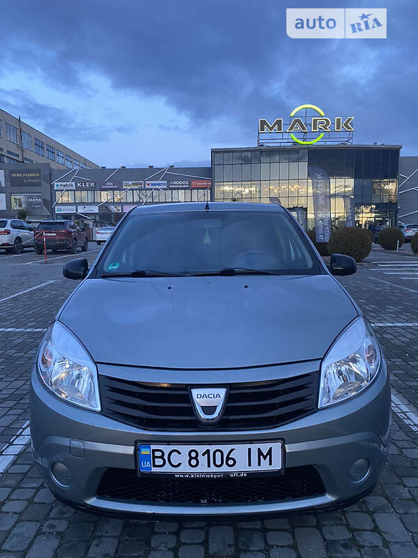 Хетчбек Dacia Sandero 2009 в Львові