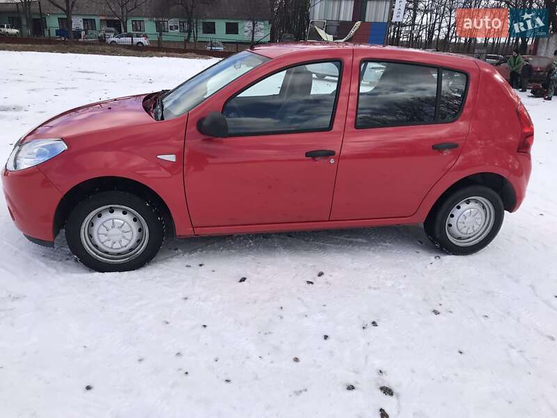 Хетчбек Dacia Sandero 2009 в Теплику