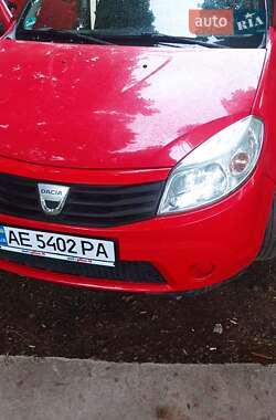 Седан Dacia Sandero 2009 в Никополе