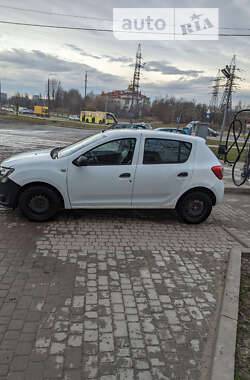 Хетчбек Dacia Sandero 2014 в Львові
