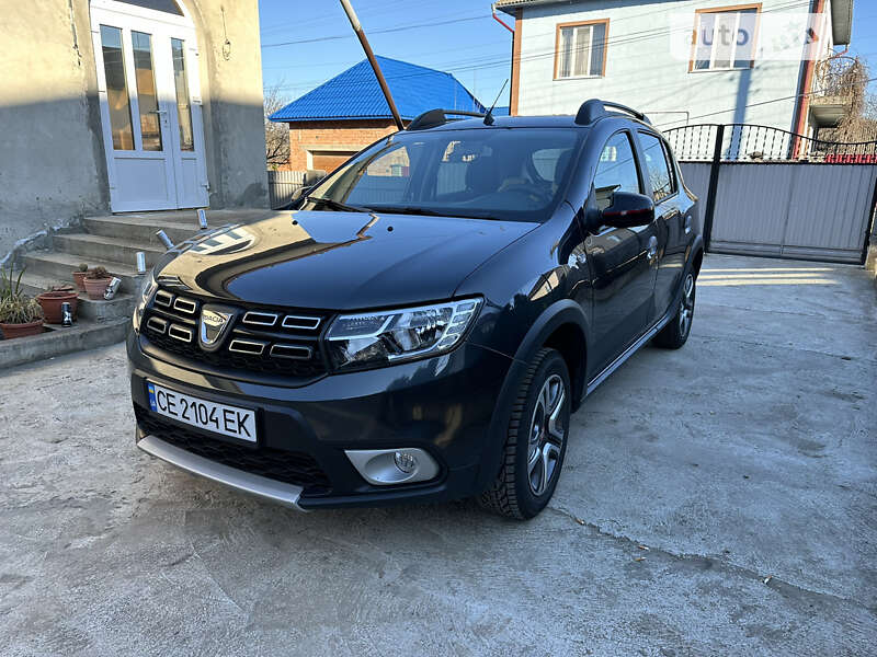 Хетчбек Dacia Sandero 2019 в Заставній