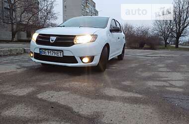 Хэтчбек Dacia Sandero 2016 в Первомайске