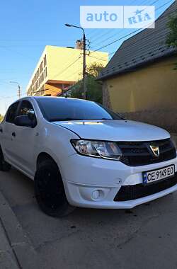 Хэтчбек Dacia Sandero 2016 в Черновцах