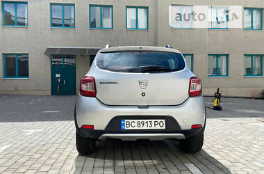 Хетчбек Dacia Sandero 2014 в Львові